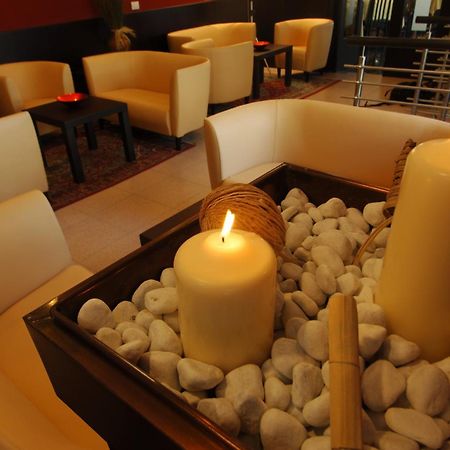 Hotel Alberello Riva del Garda Ngoại thất bức ảnh