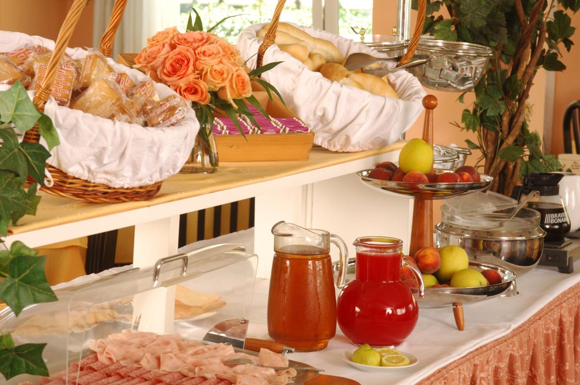 Hotel Alberello Riva del Garda Ngoại thất bức ảnh