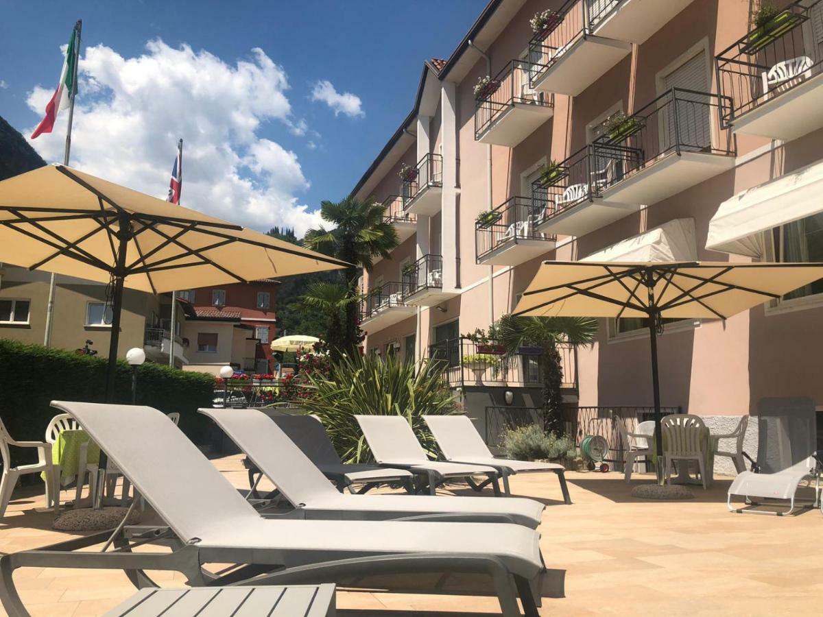 Hotel Alberello Riva del Garda Ngoại thất bức ảnh